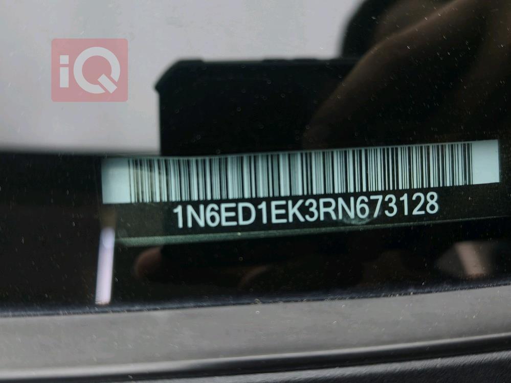 نیسان فرۆنتیر